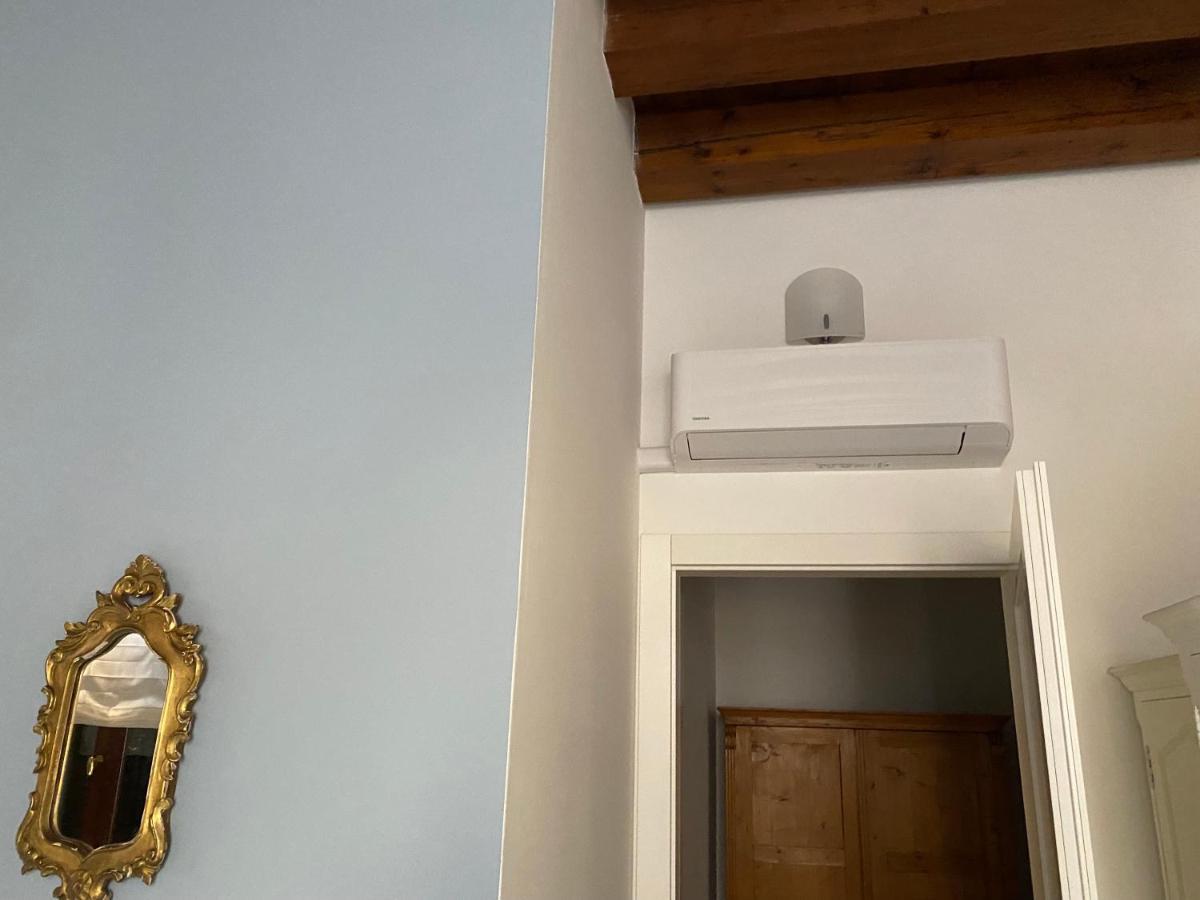 Santa Caterina: Charming Apartment Treviso Exterior foto