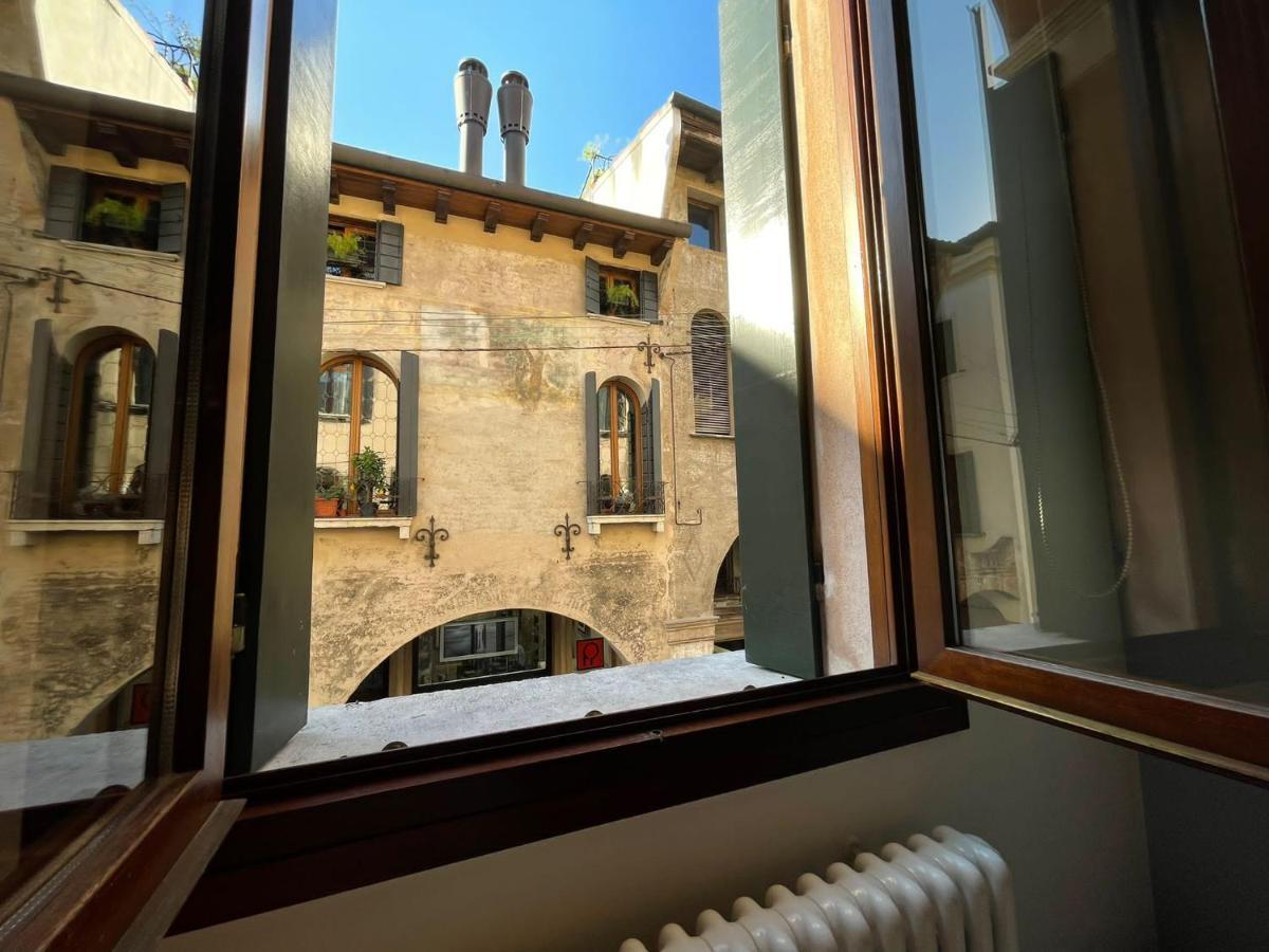 Santa Caterina: Charming Apartment Treviso Exterior foto